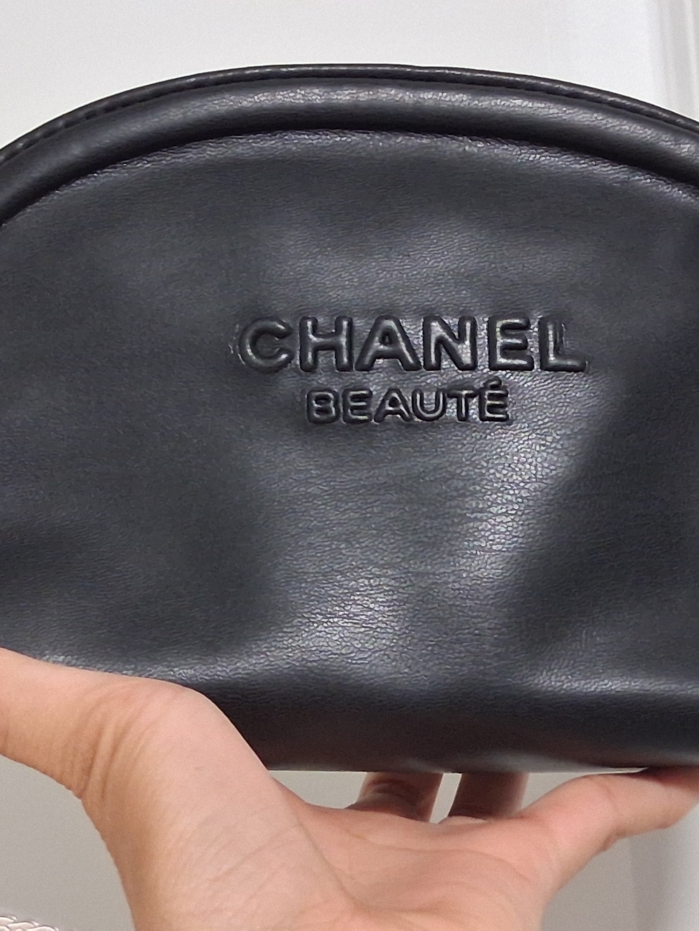 Makeup Beauté Black Faux Leather Embossed Beauté Cosmetic Pouch/ Gwp-novelty